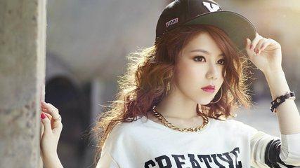 爱豆吃瓜娱乐酱邓紫棋,从音乐才女到吃瓜娱乐酱，揭秘她的跨界人生  第3张